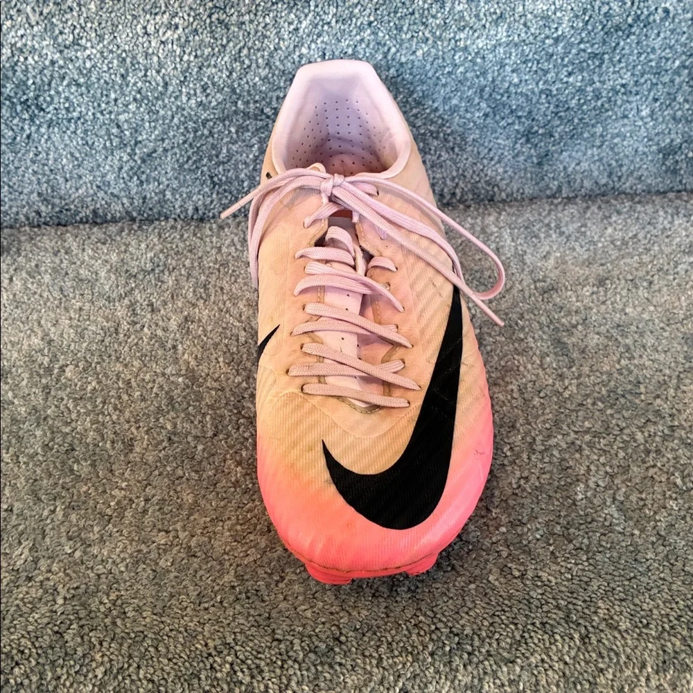 Nike Men's Zoom Mercurial Vapor 15 Academy MG
SIZE:8.5 - Picture 9 of 13